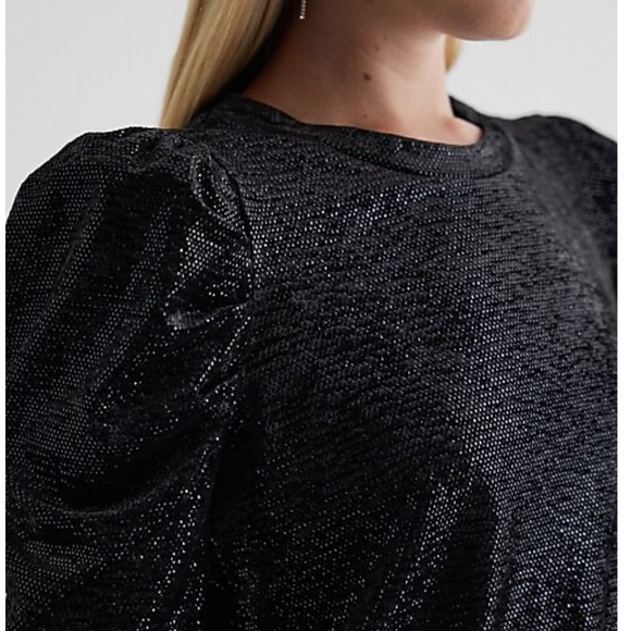 🏴‍☠️Black Velvet Puff-Sleeve Women's Top - Picture 15 of 17